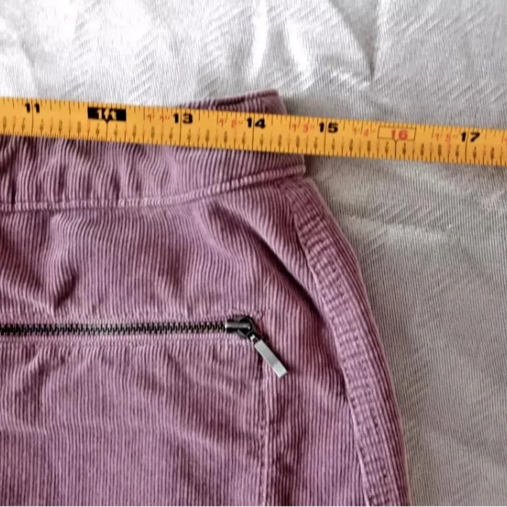 Mossimo Skirt size 6 Corduroy Lavender Purple Mini Skirt zipper Pockets - Picture 3 of 3